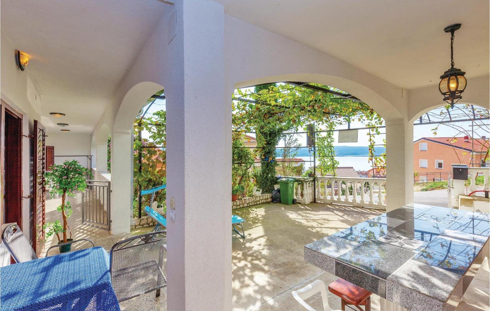 1 Bedroom Cozy Apartment In Crikvenica Εξωτερικό φωτογραφία