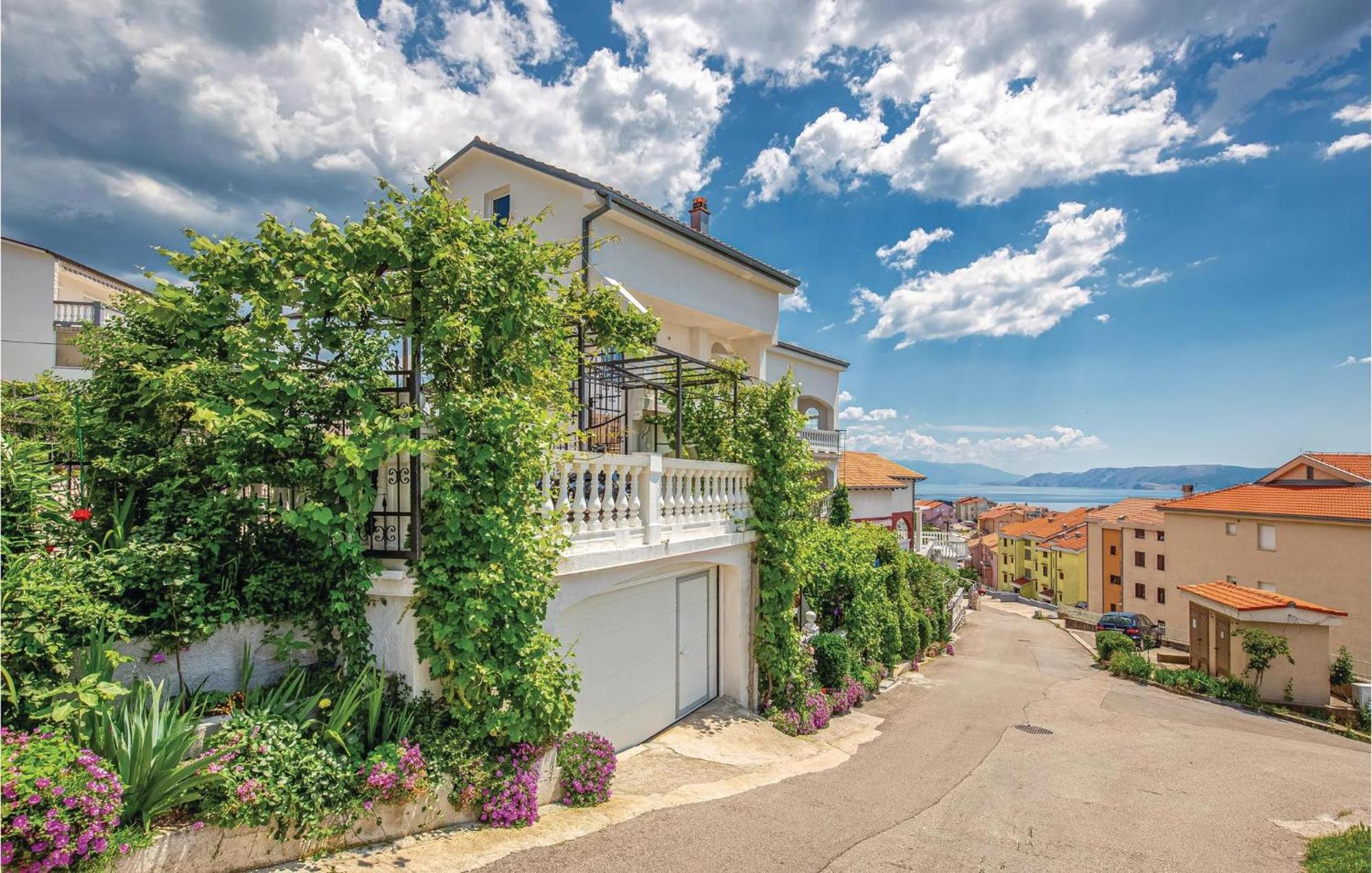 1 Bedroom Cozy Apartment In Crikvenica Εξωτερικό φωτογραφία