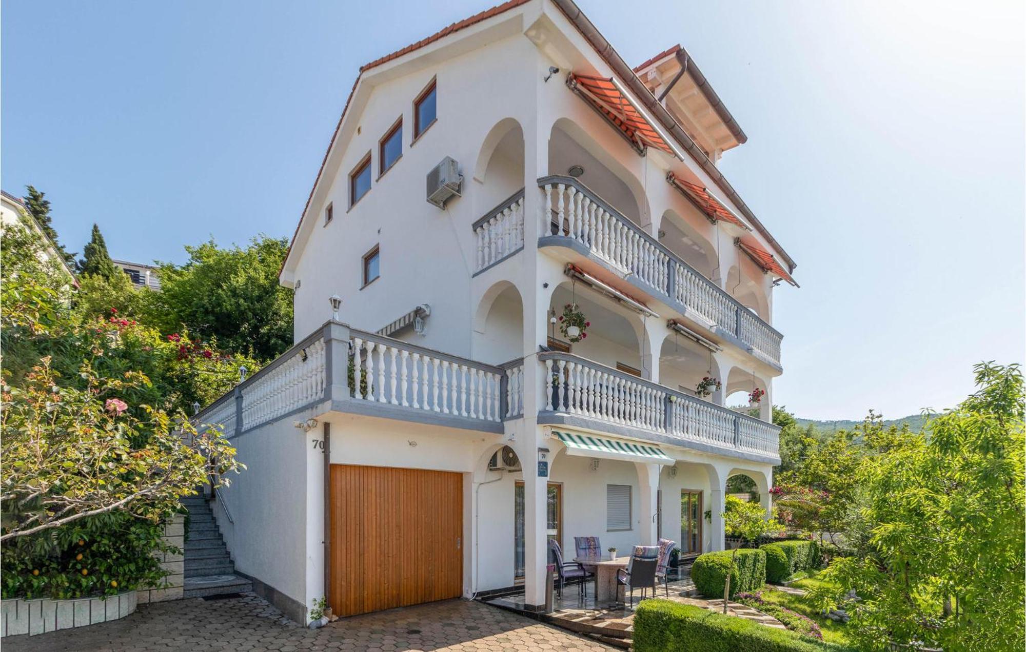 1 Bedroom Cozy Apartment In Crikvenica Εξωτερικό φωτογραφία